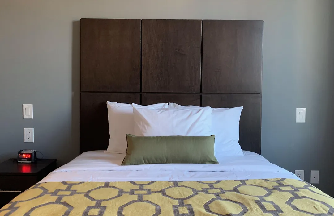 Voyage Hotel-1